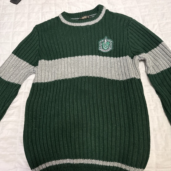 Slytherin Harry Potter Quidditch Green and Gray Crewneck Sweater - Picture 1 of 5